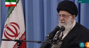 رهبر معظم انقلاب: شهید سلیمانی چشم‌های غبار گرفته را باز کرد/ دیشب یک سیلی به آمریکا زده شد، بحث انتقام بحث دیگری است/آمریکا باید از منطقه برود/وحدتی که زیر تابوت شهید سلیمانی ایجاد شد باید محفوظ بماند+ تصاویر